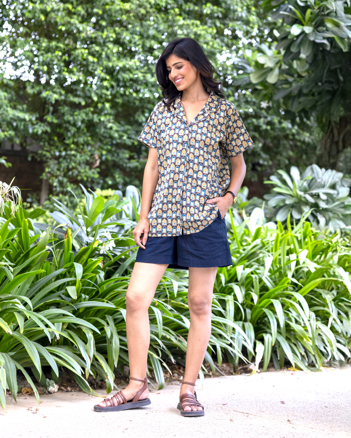 Haritage Print Relaxed Shirt &Classic Nevy Shorts